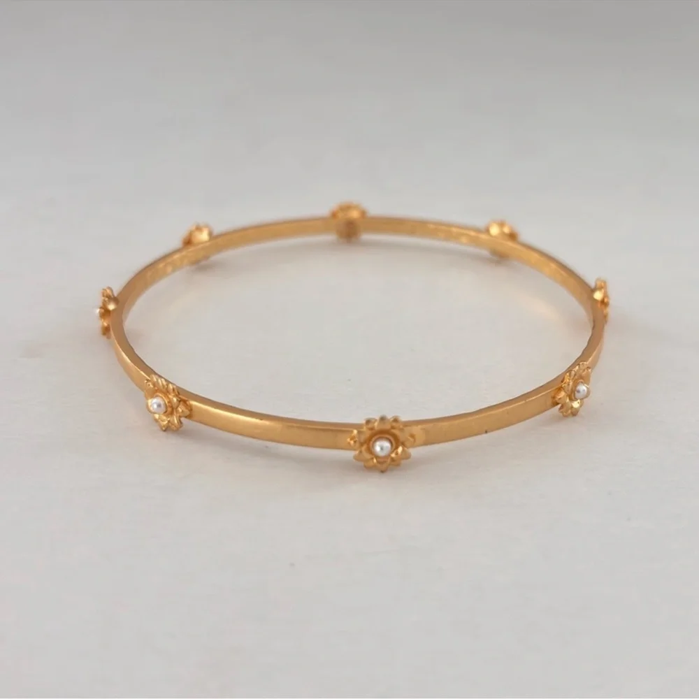 NWOT Julie Vos Floral Bangle
